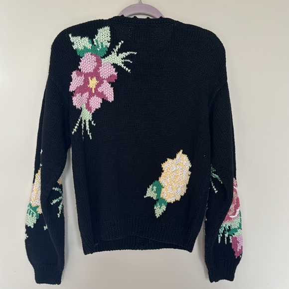VTG Floral Sweater - Picture 3 of 5